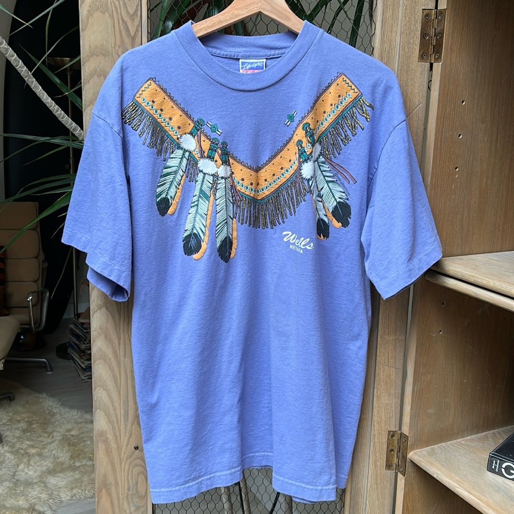 Vintage 1992 Lifestyles Wells Nevada Feather Graphic T-Shirt